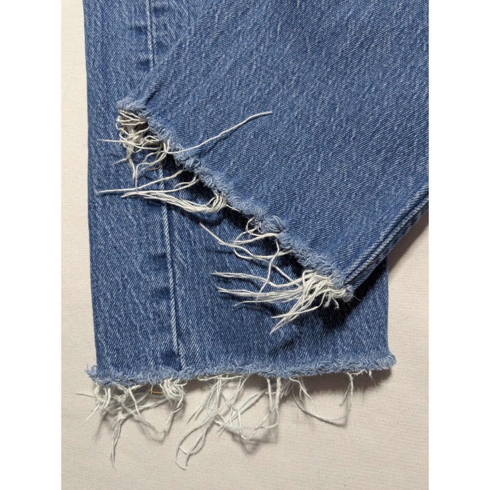 Levis 501 Button-Fly Cropped Raw Hem Straight Denim Jeans - Women‎ 28X26 - Picture 15 of 16